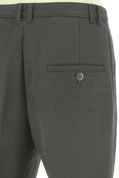 クリックで大画像表示 HUMAN WOMAN(ヒューマンウーマン)の古着「センタープレステーパードパンツ(パンツ)」大画像5へ