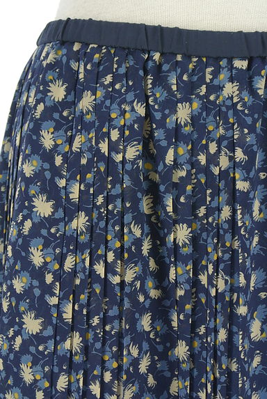 Lois CRAYON（ロイスクレヨン）の古着「小花柄膝上スカート（スカート）」大画像４へ