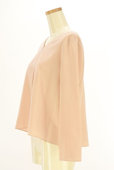 NATURAL BEAUTY BASIC（ナチュラルビューティベーシック）の古着「パールチェーン付きブラウス（カットソー・プルオーバー）」大画像３へ