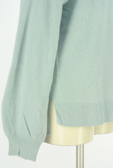 クリックで大画像表示 NATURAL BEAUTY BASIC(ナチュラルビューティベーシック)の古着「Vネックふんわりニット(ニット)」大画像5へ