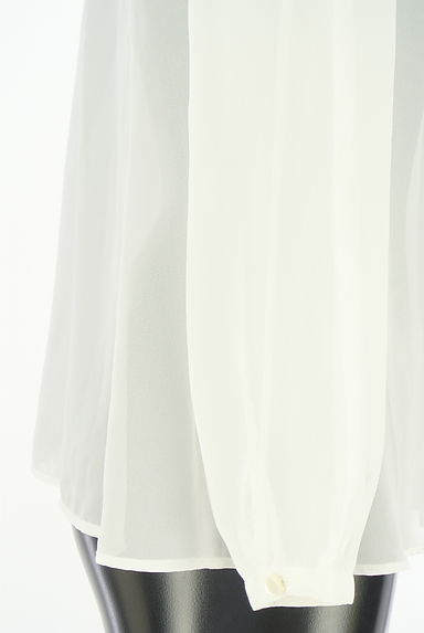 クリックで大画像表示 NATURAL BEAUTY BASIC(ナチュラルビューティベーシック)の古着「フリルシアーブラウス(ブラウス)」大画像5へ