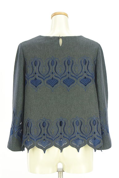 HIROKO BIS（ヒロコビス）の古着「刺繍入りウールカットソー（カットソー・プルオーバー）」大画像２へ