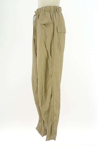 クリックで大画像表示 BARNYARDSTORM(バンヤードストーム)の古着「ドロストヘムカジュアルパンツ(パンツ)」大画像3へ