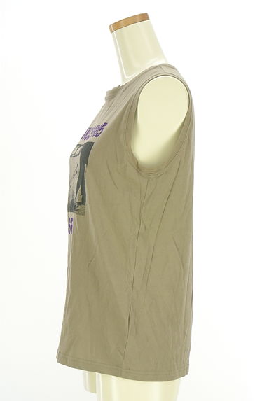 クリックで大画像表示 BARNYARDSTORM(バンヤードストーム)の古着「ピクチャープリントトップス(Tシャツ)」大画像3へ