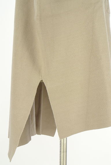 ayane（アヤン）の古着「立体ロゴ膝上ニットワンピース（ワンピース・チュニック）」大画像５へ