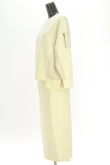 クリックで大画像表示 DOUDOU(ドゥドゥ)の古着「スウェットセットアップ(セットアップ(ジャケット+スカート))」大画像3へ