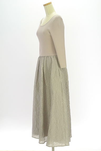 クリックで大画像表示 Apuweiser riche(アプワイザーリッシェ)の古着「別地切替ワンピース(ワンピース・チュニック)」大画像3へ