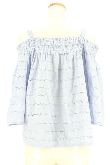 クリックで大画像表示 Te chichi(テチチ)の古着「Te chichi TERRASSE オフショルレースブラウス(カットソー・プルオーバー)」大画像2へ