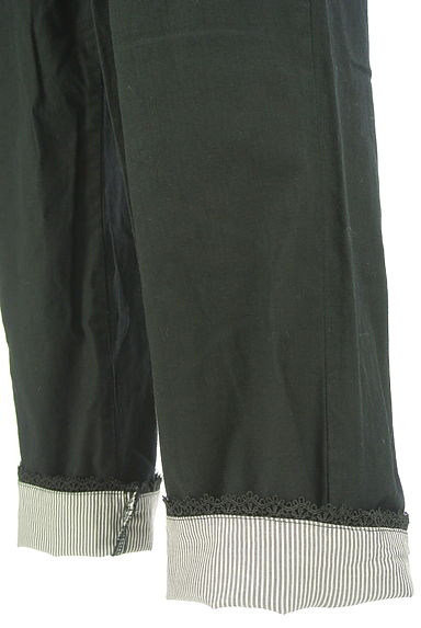 クリックで大画像表示 axes femme(アクシーズファム)の古着「刺繍入りテーパードパンツ(パンツ)」大画像5へ