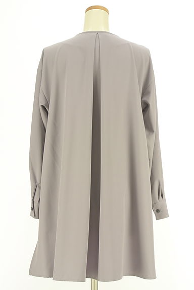 クリックで大画像表示 OSMOSIS(オズモーシス)の古着「ボリュームフレアチュニック(カットソー・プルオーバー)」大画像2へ