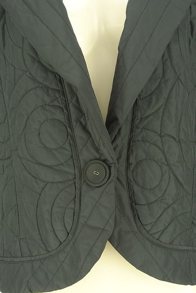 クリックで大画像表示 HIROKO KOSHINO(ヒロココシノ)の古着「キルティングショートコート(コート)」大画像4へ