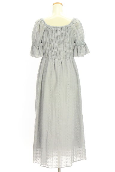 クリックで大画像表示 PROPORTION BODY DRESSING(プロポーションボディドレッシング)の古着「EDIT COLOGNE カットワークレースワンピース(ワンピース・チュニック)」大画像2へ