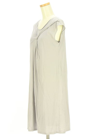 UNTITLED（アンタイトル）の古着「ツイスト膝丈ワンピース（ワンピース・チュニック）」大画像３へ