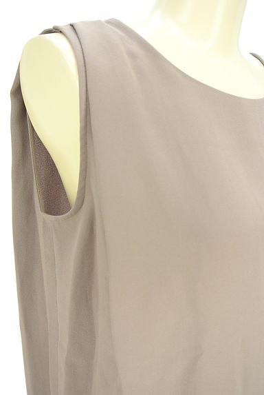 クリックで大画像表示 INDIVI(インディヴィ)の古着「肩タックノースリカットソー(カットソー・プルオーバー)」大画像4へ