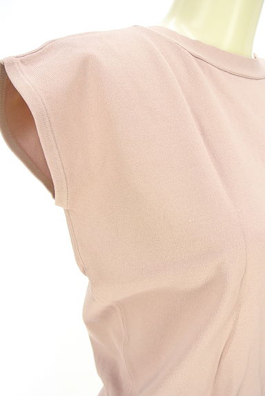 Couture Brooch（クチュールブローチ）の古着「背中ビジューボタンノースリニットトップス（ニット）」大画像４へ