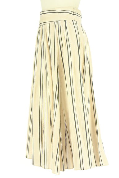 クリックで大画像表示 Feroux(フェルゥ)の古着「バックレースアップストライプロングスカート(ロングスカート・マキシスカート)」大画像3へ