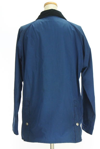 クリックで大画像表示 Barbour(バーブァー)の古着「オイルドジャケット(コート)」大画像2へ