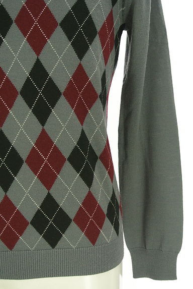 クリックで大画像表示 NICOLE(ニコル)の古着「Vネックアーガイルチェック柄ニットトップス(ニット)」大画像5へ