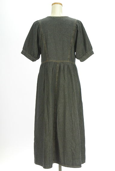 クリックで大画像表示 Samansa Mos2(サマンサモスモス)の古着「パフスリーブロングデニムシャツワンピース(ワンピース・チュニック)」大画像2へ