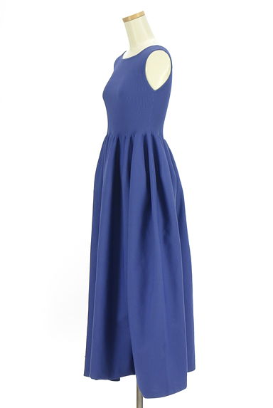 クリックで大画像表示 Stola.(ストラ)の古着「ボリュームフレアロングニットワンピース(キャミワンピース)」大画像3へ