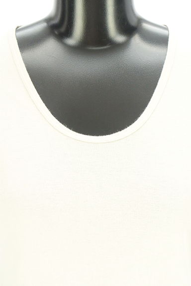 TOGA PULLA（トーガ プルラ）の古着「ワンポイントロゴ入りカットソー（Ｔシャツ）」大画像４へ