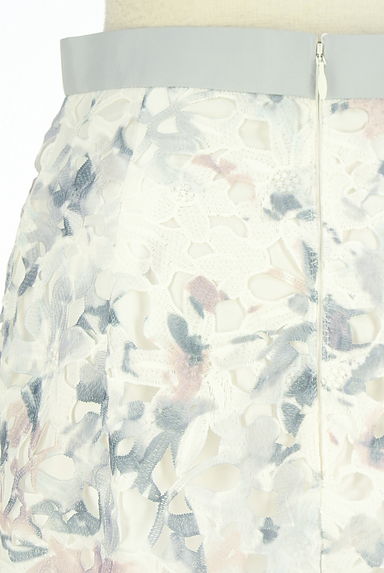 Apuweiser riche（アプワイザーリッシェ）の古着「花柄刺繍レースタイトスカート（スカート）」大画像４へ