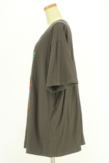 クリックで大画像表示 PUNYUS(プニュズ)の古着「プリントビッグTシャツ(Tシャツ)」大画像3へ