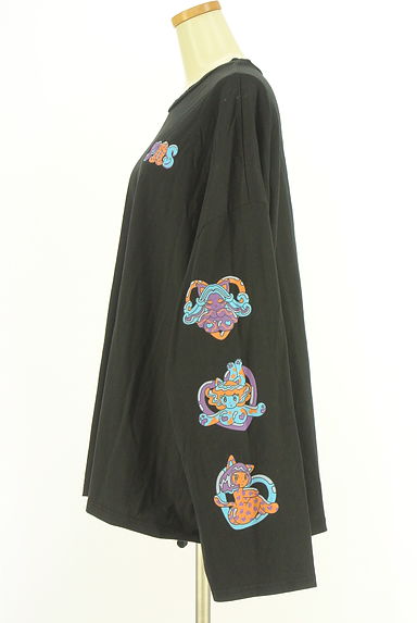 クリックで大画像表示 PUNYUS(プニュズ)の古着「プリントビッグTシャツ(Tシャツ)」大画像3へ