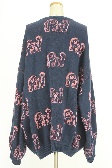 クリックで大画像表示 PUNYUS(プニュズ)の古着「オーバーサイズロゴニット(セーター)」大画像2へ