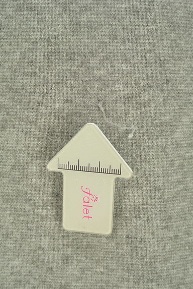 クリックで大画像表示 Tiaclasse(ティアクラッセ)の古着「フレアスリーブニットチュニック(ニット)」大画像5へ