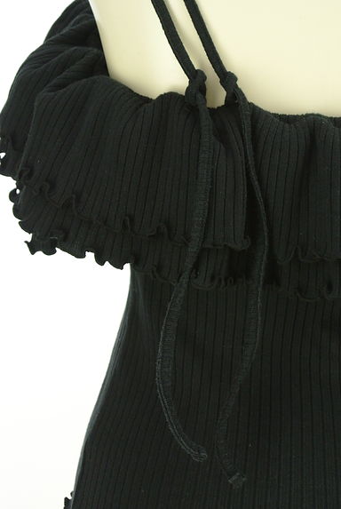 DEICY（デイシー）の古着「ティアードフリルオフショルリブニット（ニット）」大画像５へ