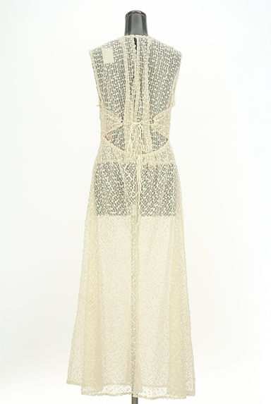 クリックで大画像表示 DEICY(デイシー)の古着「me&me couture 総レースワンピース(ワンピース・チュニック)」大画像2へ