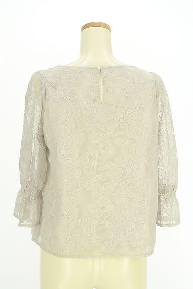 PROPORTION BODY DRESSING（プロポーションボディドレッシング）の古着「花刺繍チュールレースブラウス（カットソー・プルオーバー）」大画像２へ