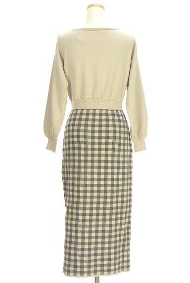 クリックで大画像表示 PROPORTION BODY DRESSING(プロポーションボディドレッシング)の古着「EDIT COLOGNE ウエストゴムロングニットワンピース(ワンピース・チュニック)」大画像2へ