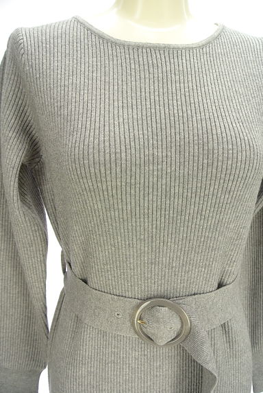 クリックで大画像表示 PROPORTION BODY DRESSING(プロポーションボディドレッシング)の古着「ベルト付きロングニットワンピース(ワンピース・チュニック)」大画像4へ