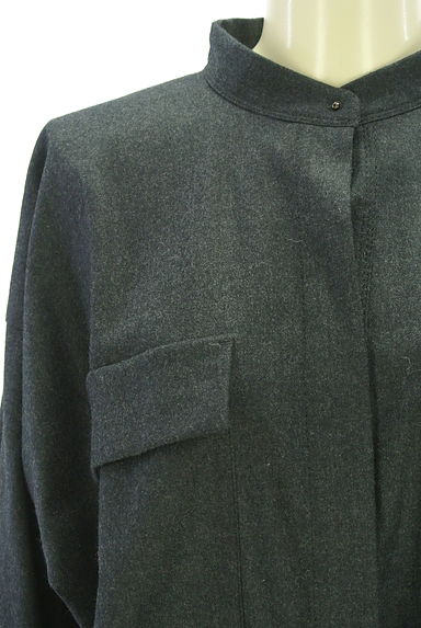 クリックで大画像表示 ROPE(ロペ)の古着「三尋木奈保さんコラボ バンドカラーウールシャツ(ブラウス)」大画像4へ