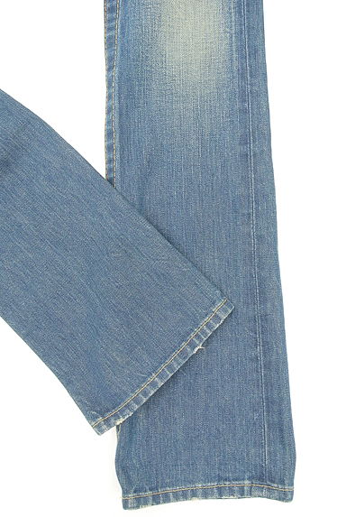 クリックで大画像表示 TRUE RELIGION(トゥルーレリジョン)の古着「ローライズ裾フレアデニム(デニムパンツ)」大画像5へ