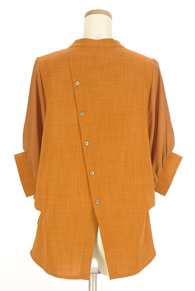 GRAND TABLE（グランターブル）の古着「半袖スキッパーカットソー（カットソー・プルオーバー）」大画像２へ