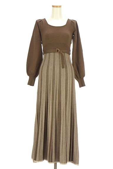 RESEXXY（リゼクシー）の古着「ベルト付きバックオープンロングワンピース（ワンピース・チュニック）」大画像１へ