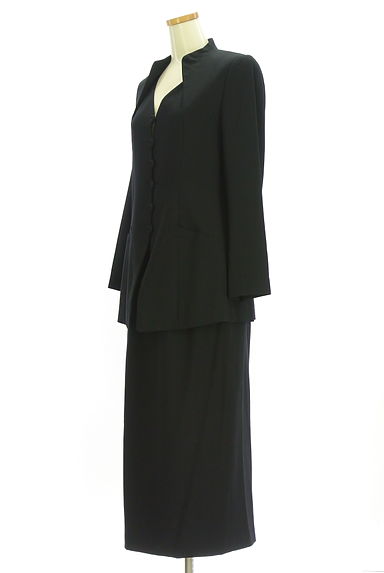 クリックで大画像表示 HIROKO KOSHINO(ヒロココシノ)の古着「ジャケット+ロングスカート(セットアップ(ジャケット+スカート))」大画像3へ