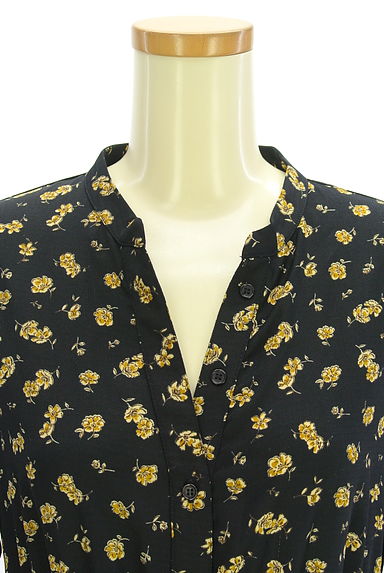 クリックで大画像表示 FREE'S MART(フリーズマート)の古着「花柄ロングシャツワンピース(ワンピース・チュニック)」大画像4へ