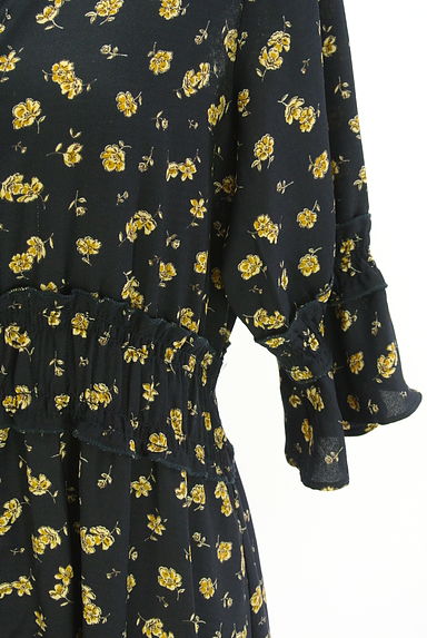 クリックで大画像表示 FREE'S MART(フリーズマート)の古着「花柄ロングシャツワンピース(ワンピース・チュニック)」大画像5へ