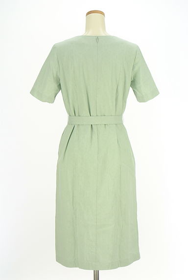 NEW YORKER（ニューヨーカー）の古着「ベルト付き花刺繍ミモレワンピース（ワンピース・チュニック）」大画像２へ