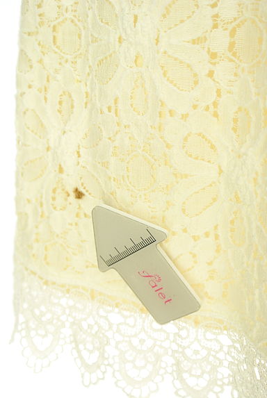 QUEENS COURT（クイーンズコート）の古着「レース×無地リバーシブル膝丈スカート（スカート）」大画像４へ