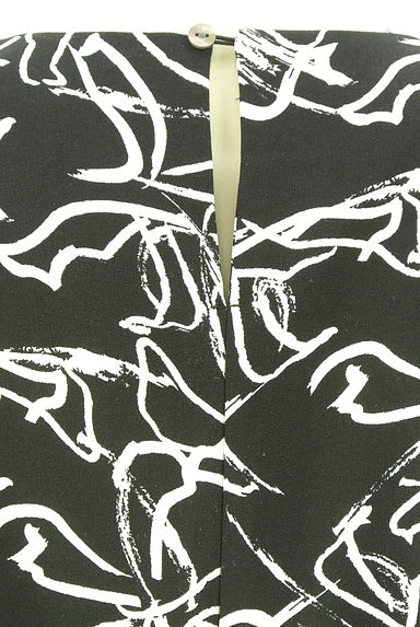 クリックで大画像表示 OPAQUE.CLIP(オペークドットクリップ)の古着「リゾート花柄ロングワンピース(ワンピース・チュニック)」大画像5へ