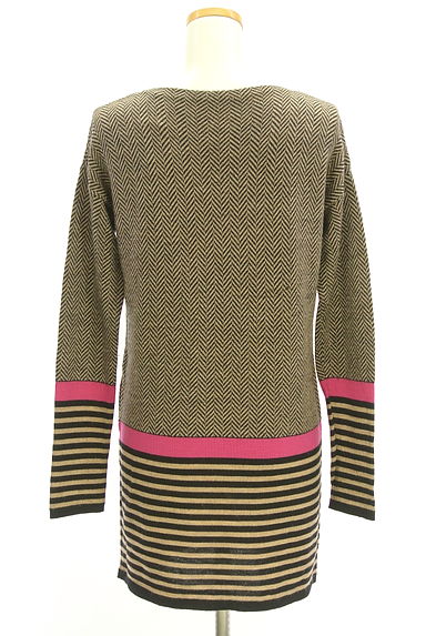 クリックで大画像表示 β(ベータ)の古着「ボートネックニットチュニック(ワンピース・チュニック)」大画像2へ