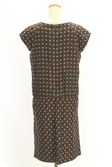 クリックで大画像表示 ARTISAN(アルチザン)の古着「ウエストゴム膝丈チェックワンピース(ワンピース・チュニック)」大画像2へ