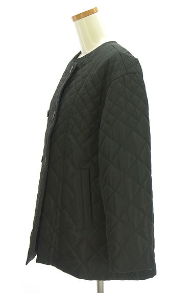 INDIVI（インディヴィ）の古着「ノーカラーキルティングミドルコート（コート）」大画像３へ