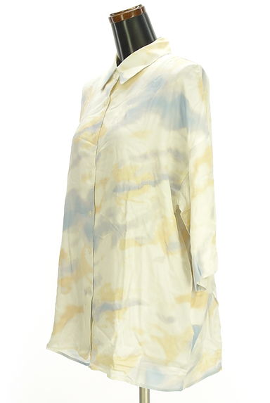 クリックで大画像表示 JEANASiS(ジーナシス)の古着「6分袖まだら模様シャツ(ブラウス)」大画像3へ