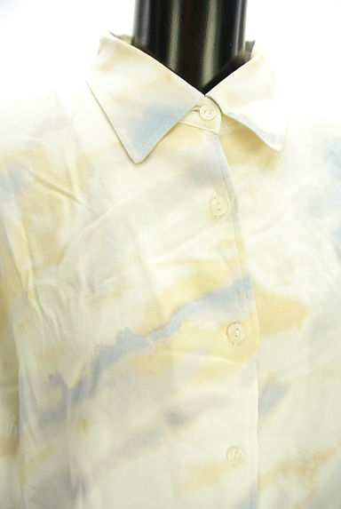 クリックで大画像表示 JEANASiS(ジーナシス)の古着「6分袖まだら模様シャツ(ブラウス)」大画像4へ